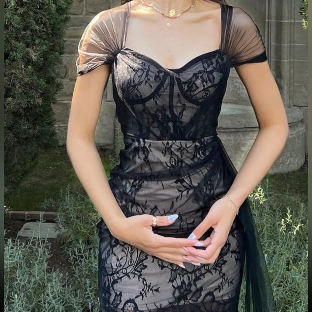 Gorgeous black lace dress